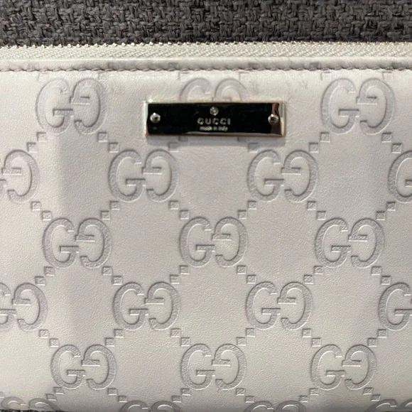 Authentic Gucci Guccissima Ivory Leather long zip around wallet - Picture 16 of 16